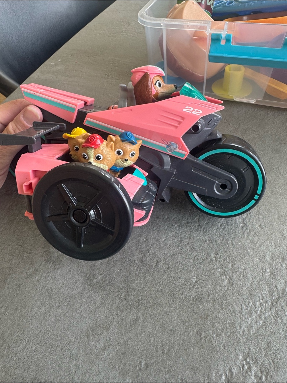 Paw Patrol Liberty & Mighty Poms Toy Vehicle Playset - Picture 4 of 6
